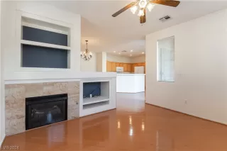 Photo #5: 2558024 Listing