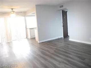 Photo #1: 2558051 Listing