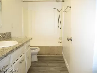 Photo #5: 2558051 Listing