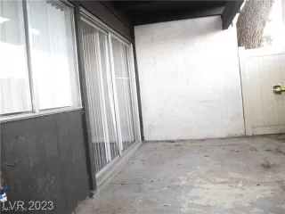 Photo #6: 2558051 Listing