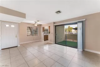 Photo #5: 2558073 Listing 