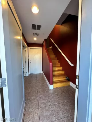 Photo #2: 2558076 Listing 