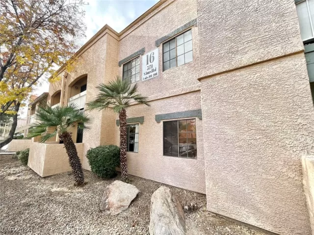 MLS: 2558121 Condo For Sale