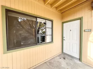 Photo #1: 2558121 Listing 