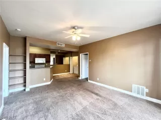 Photo #2: 2558121 Listing 