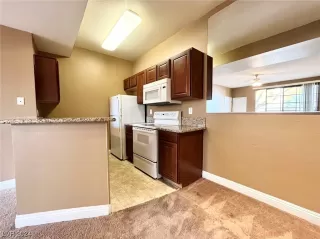 Photo #4: 2558121 Listing 