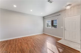 Photo #3: 2558129 Listing