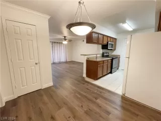 Photo #6: 2558158 Listing 