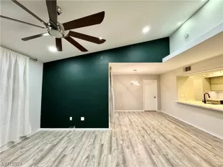 Photo #5: 2558172 Listing 