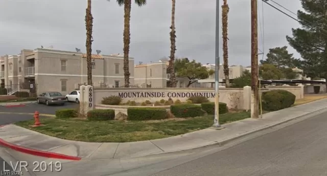 MLS: 2558193 Condo For Sale