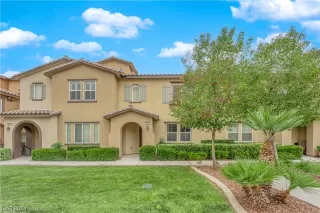 Photo #1: 2558196 Listing 