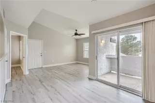 Photo #1: 2558198 Listing