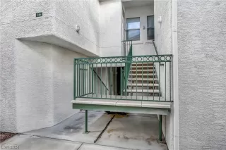 Photo #2: 2558209 Listing 