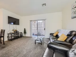 Photo #1: 2558223 Listing 