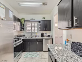 Photo #3: 2558223 Listing 