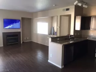 Photo #4: 2558239 Listing 