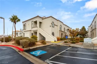 Photo #1: 2558243 Listing