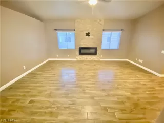 Photo #2: 2558248 Listing 