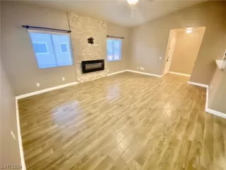 Photo #3: 2558248 Listing 