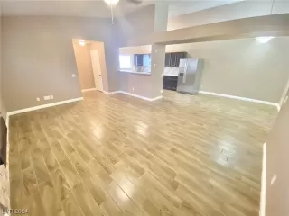 Photo #4: 2558248 Listing 