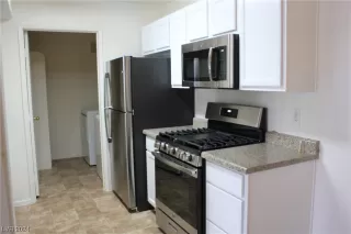 Photo #6: 2558267 Listing 