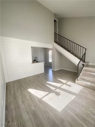 Photo #3: 2558283 Listing 