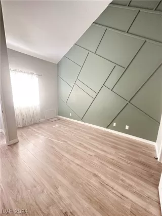 Photo #6: 2558283 Listing 