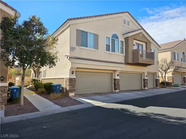 MLS: 2558293 Condo For Sale