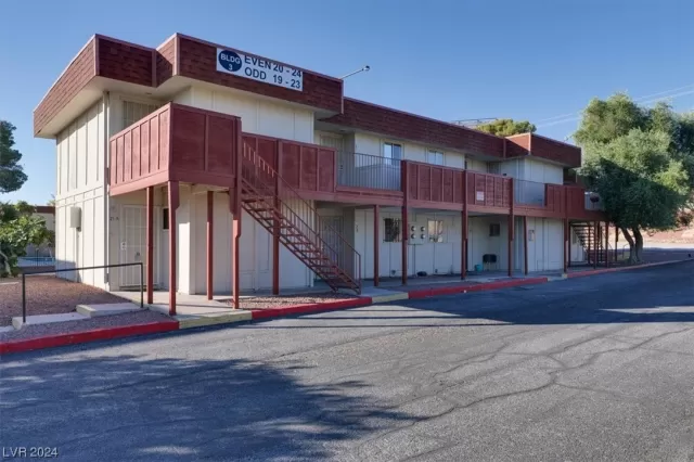 MLS: 2558299 Condo For Sale