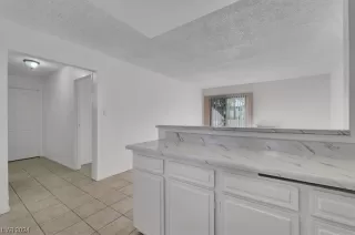 Photo #5: 2558299 Listing 