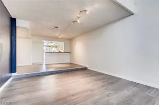 Photo #4: 2558323 Listing 