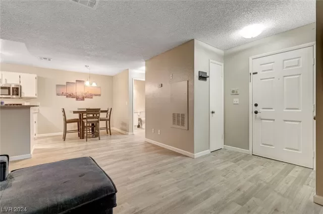 MLS: 2558334 Condo For Sale