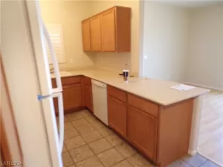 Photo #3: 2558339 Listing 