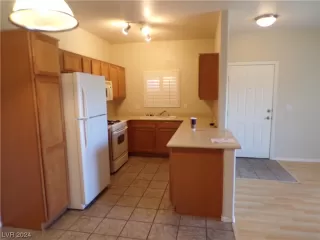 Photo #4: 2558339 Listing 