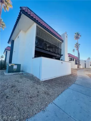 Photo #4: 2558353 Listing 