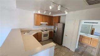 Photo #1: 2558364 Listing