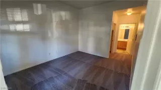 Photo #4: 2558364 Listing