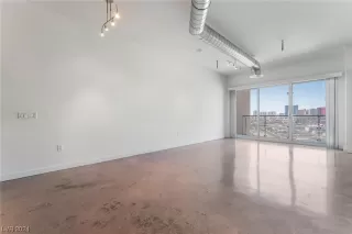 Photo #5: 2558389 Listing 