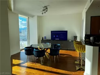 Photo #4: 2558391 Listing 