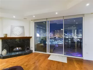 Photo #5: 2558391 Listing 