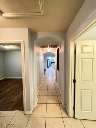 Photo #6: 2558404 Listing 