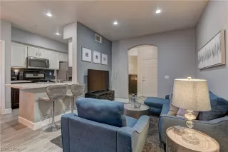 Photo #2: 2558415 Listing