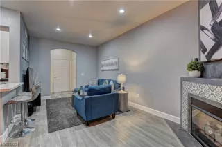 Photo #4: 2558415 Listing