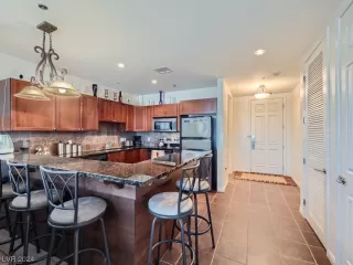 Photo #4: 2558425 Listing