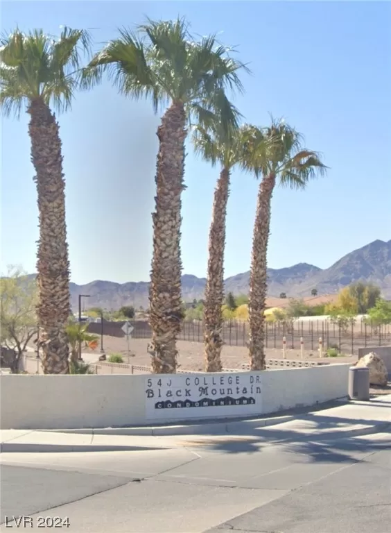 MLS: 2558439 Condo For Sale