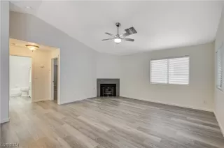 Photo #3: 2558439 Listing