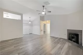 Photo #4: 2558439 Listing