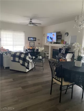 Photo #3: 2558456 Listing