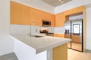 Photo #3: 2558515 Listing