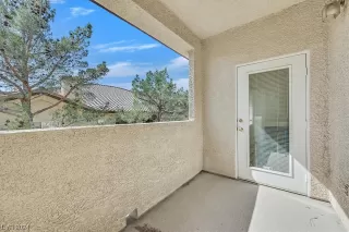 Photo #5: 2558536 Listing